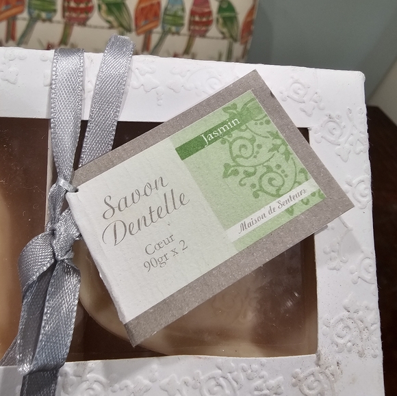 Set Of 2 Jasmine Scented Soap Hearts - Picture 6 of 6